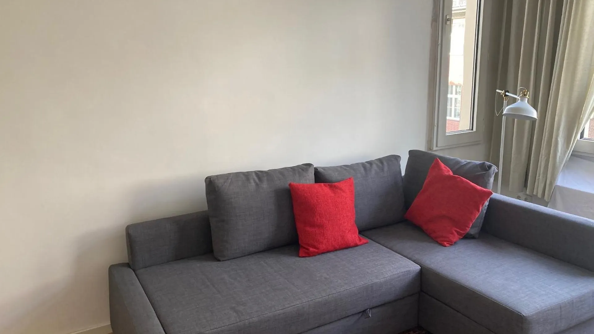 3 Zimmer-Lounge In Koeln Suelz Mit Kueche, Balkon, 2 Baeder, 00320 0*, Cologne Germany